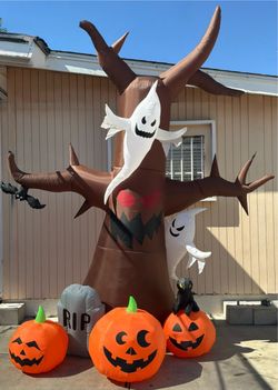 Halloween Inflatable Haunted Tree