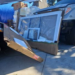 Professional Basketball Wall Mounted Tempered Glass Backboard 72x74