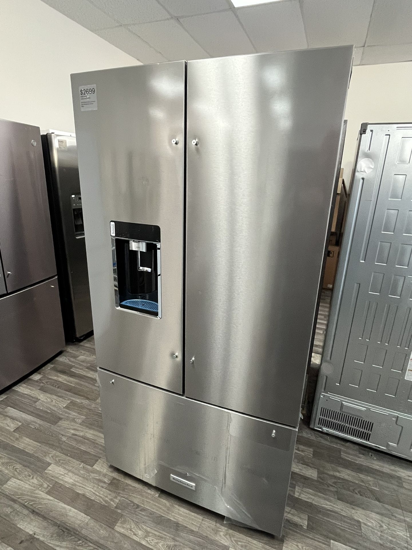 $2699 KitchenAid French Door 23.8 Cu Ft Counter Depth Refrigerator Minimal Cosmetic Wear One Year Warranty