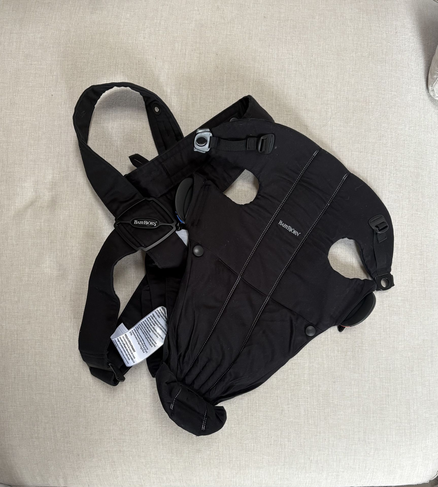BabyBjörn Baby Carrier Mini, Cotton, Black