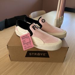 (NEW) Straye Slip-Ons (11.5)