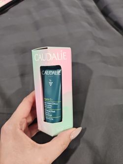 NEW - CAUDALIE set