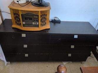 Six drawer dresser