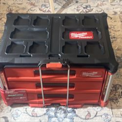 Milwaukee 3 Drawer Tool Box 