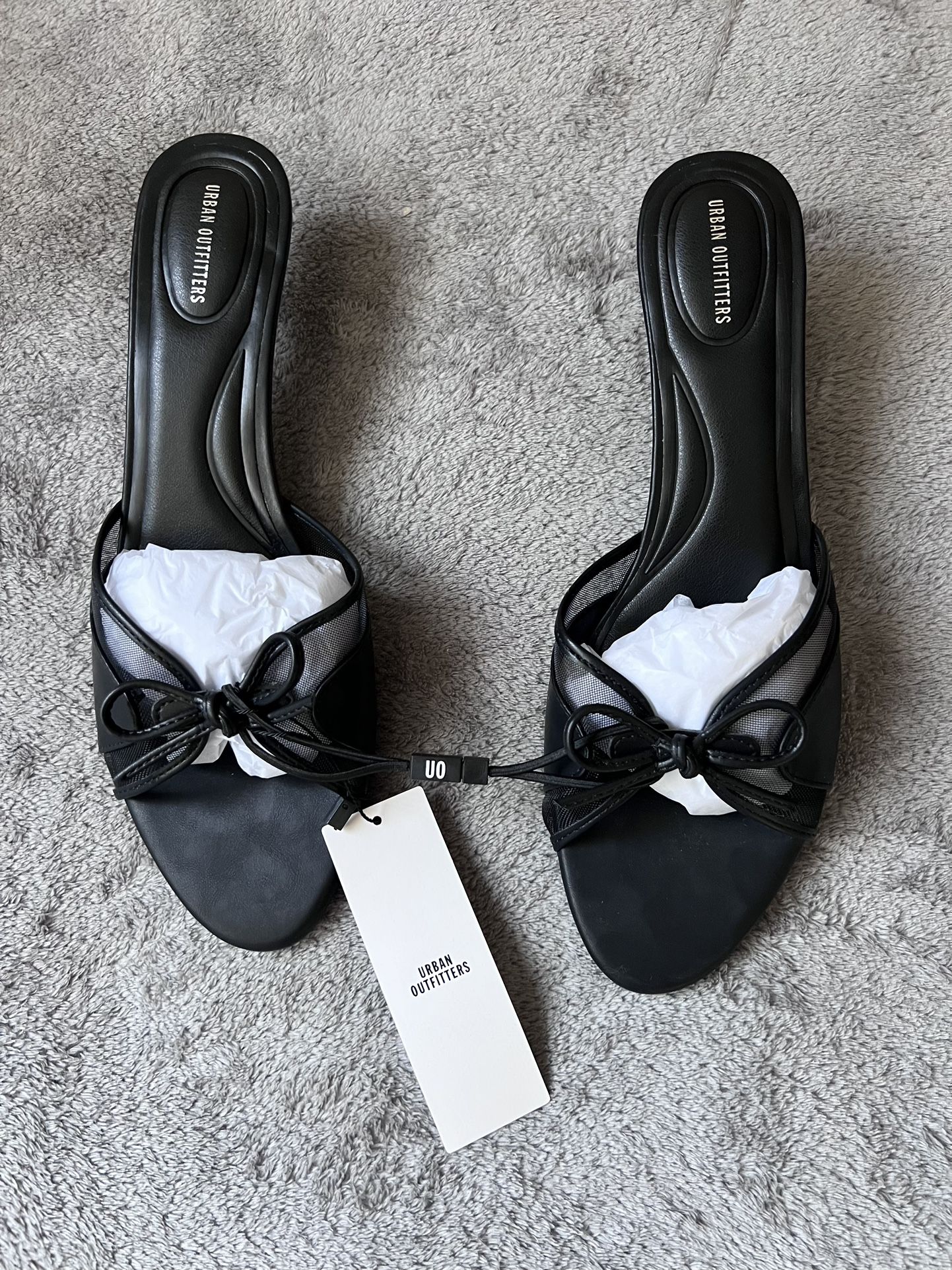 Black Kitten Heel