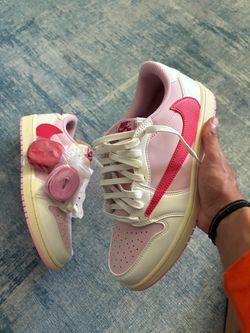 Travis Scott “Tropical Pink”  SIZE 10