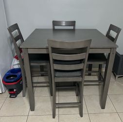 Dining Table with 4 Chairs