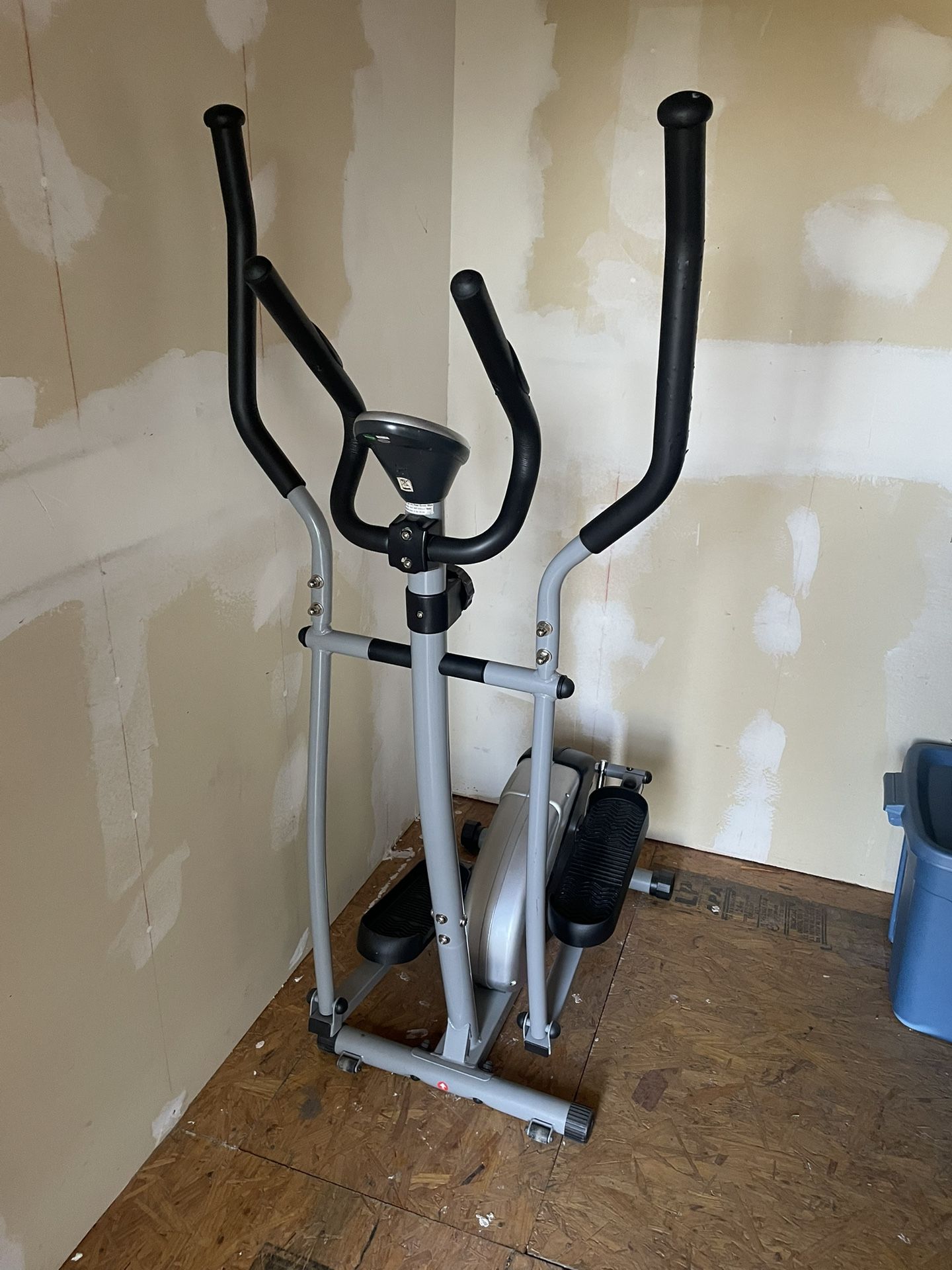 Sunny Health And Fitness Elliptical