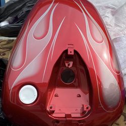 Yamaha Fuel Tank Cover