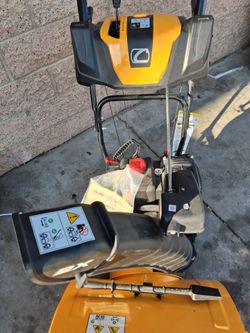 Cub Cadet 2X® 24″ Snow Blower (31AS6KXRA56)