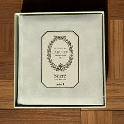 Laduree Cookbook