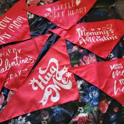 Doggie Bandanas Red Valentines  
