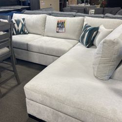 White Sectional ✅☁️ $1,899
