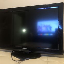 Panasonic 32” LCD TV 