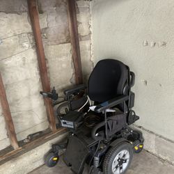 Quantum Electric  Wheelchair, Power chair 