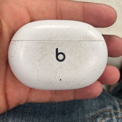 Beats Studio Buds ( I AM NEGOTIATING)