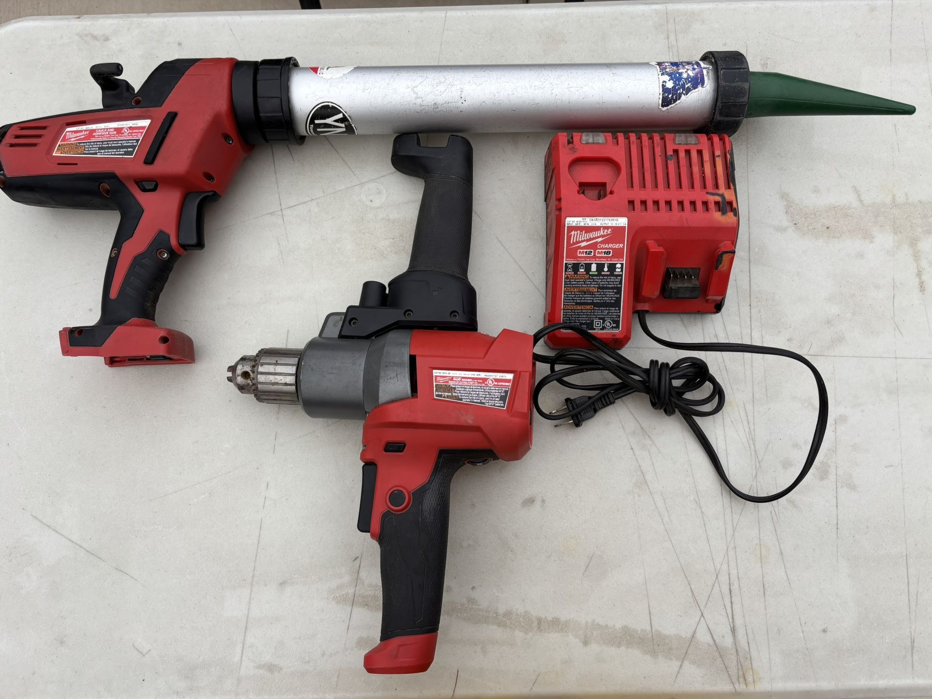 Milwaukee Caulk And Adhesive Gun And Mud Mixer