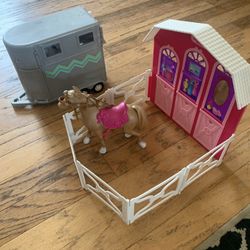 New Lori Dolls Horse Trailer.  Fits 6” Dolls, Includes 3 Horses And Corral