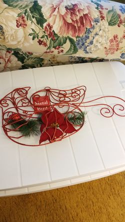 Christmas wall hanging metal birds.