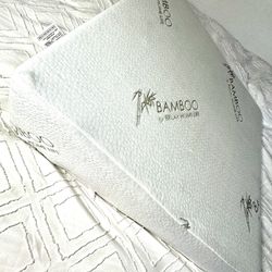 Sleeping Triangle Wedge Bamboo Pillow