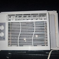 5,500 BTU AC GE