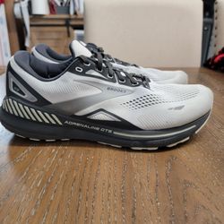 Brooks Adrenaline GTS 23
