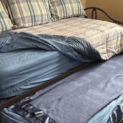 Trundle Bed Bedding Comforter, Sheets, Mattress Covers