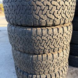 275/60r20 Bfgoodrich Ko2 Tires En Excelentes Condiciones De Vida Las 4 