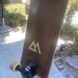 Magneto cruzer skateboard 