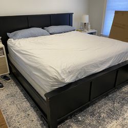 Black Natural Wood Bed frame With Headboard