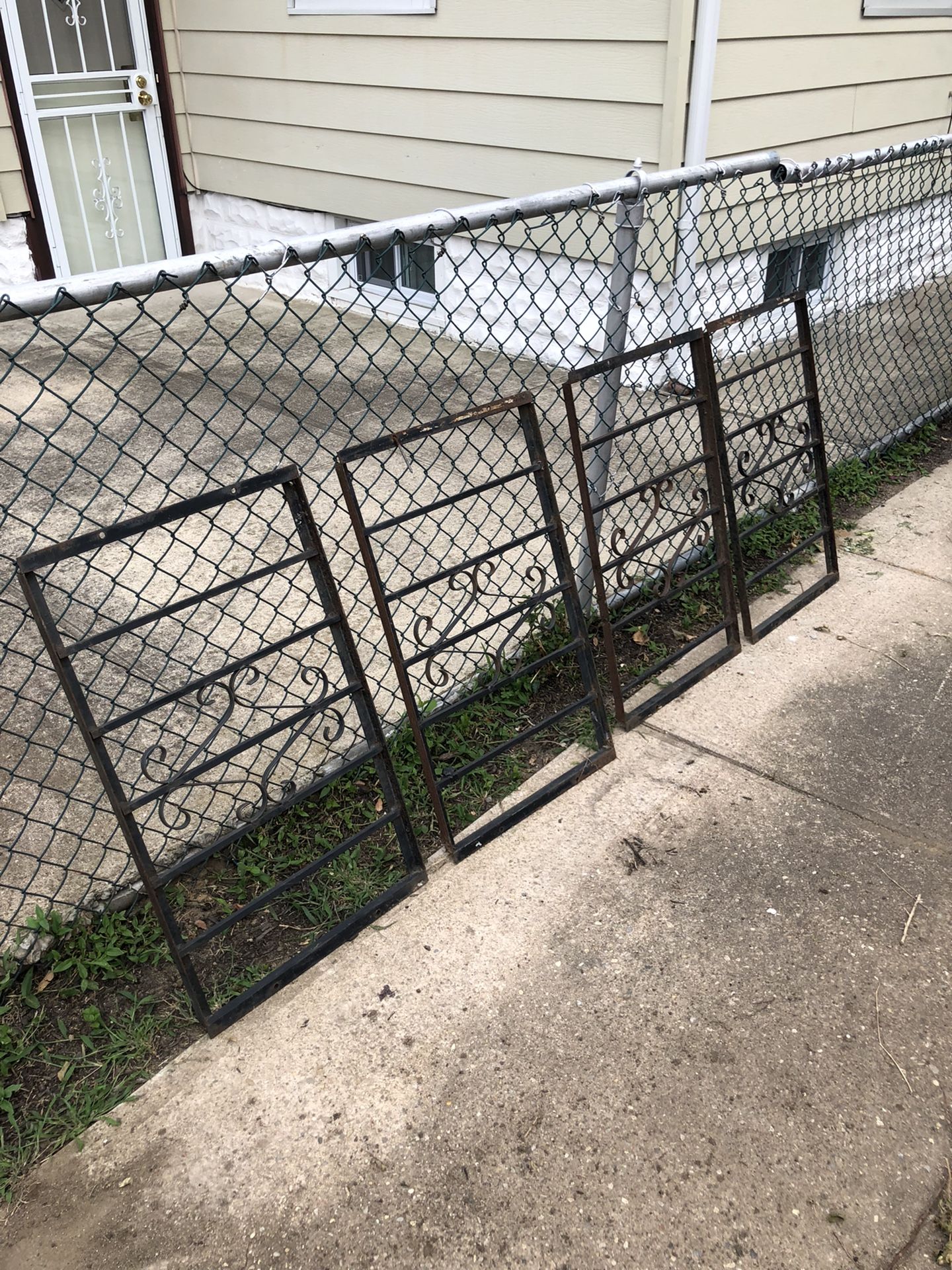 window security bar (not Free Make Offer )
