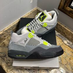 Jordan 4 Neon 95
