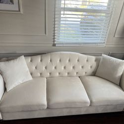 Chesterfield Sofa 