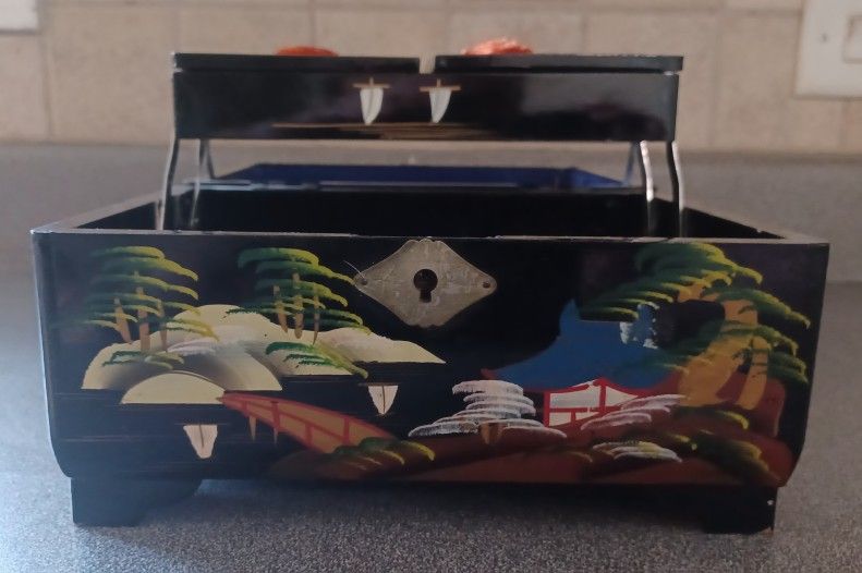 Vintage Japan Crestline collectible jewelry Music Box for Sale in Des Plaines, IL OfferUp