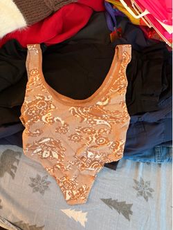 CUTE TOP
