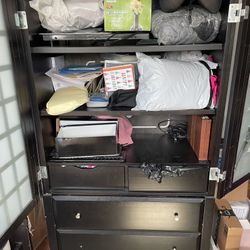 Great Brown  wardrobe With five draws 