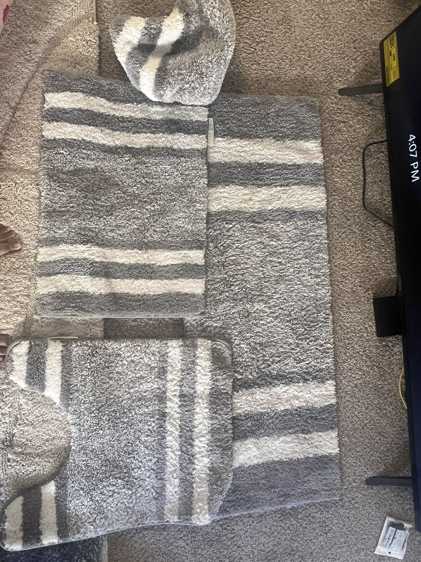 4 Piece Microfiber Washable Bathroom Rug Set