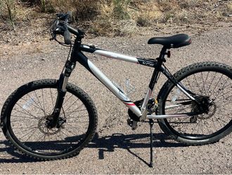 18’ Northrock XC6 mountain bike - 26’ tires - Good condition
