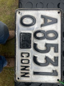 Vintage plates 