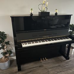 Yamaha Upright U3 Piano