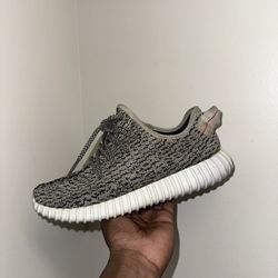 Yeezy 350 “turtledove”