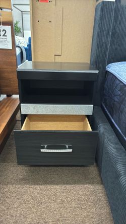 HOT DEAL 🔥 NIGHTSTAND SET