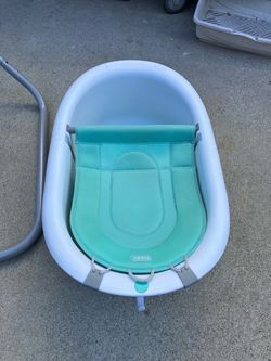 Baby bath tub