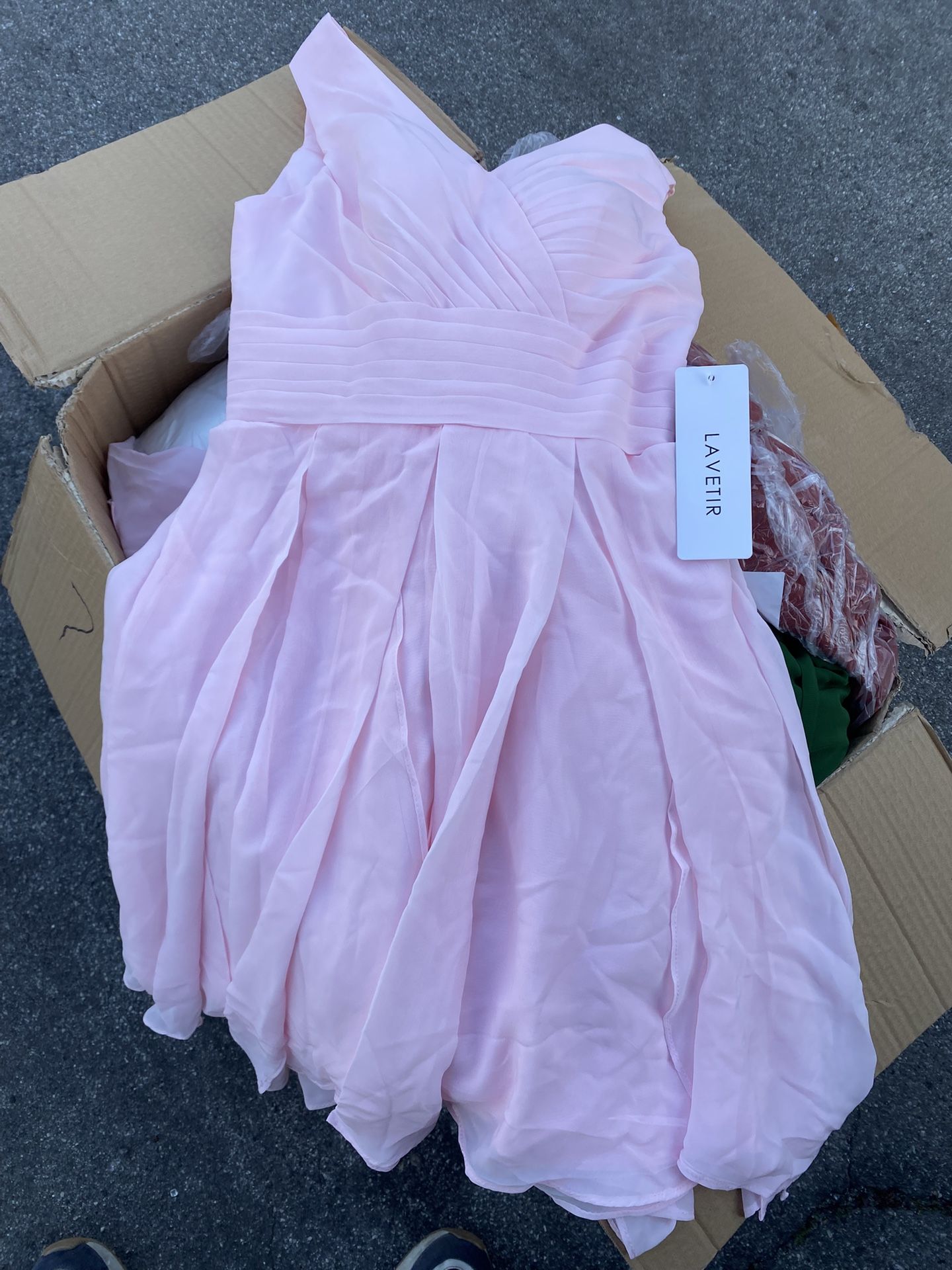 Women’s Prom, Formal, Wedding, Gown, DRESSES, 250 Pieces TAKE ALL DEAL Retails $80-$300 Plus Each, BLOWOUT PRICES, All Sizes 100s To 1000s Of Pieces