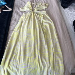 Vacation Yellow And White Maxi Dress With Leg Slit 