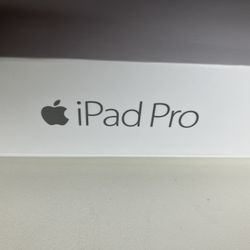 iPad Pro 12.9-inch Wi-Fi 128GB Space Gray