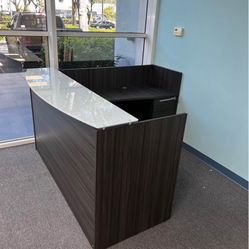 Reception Desk 