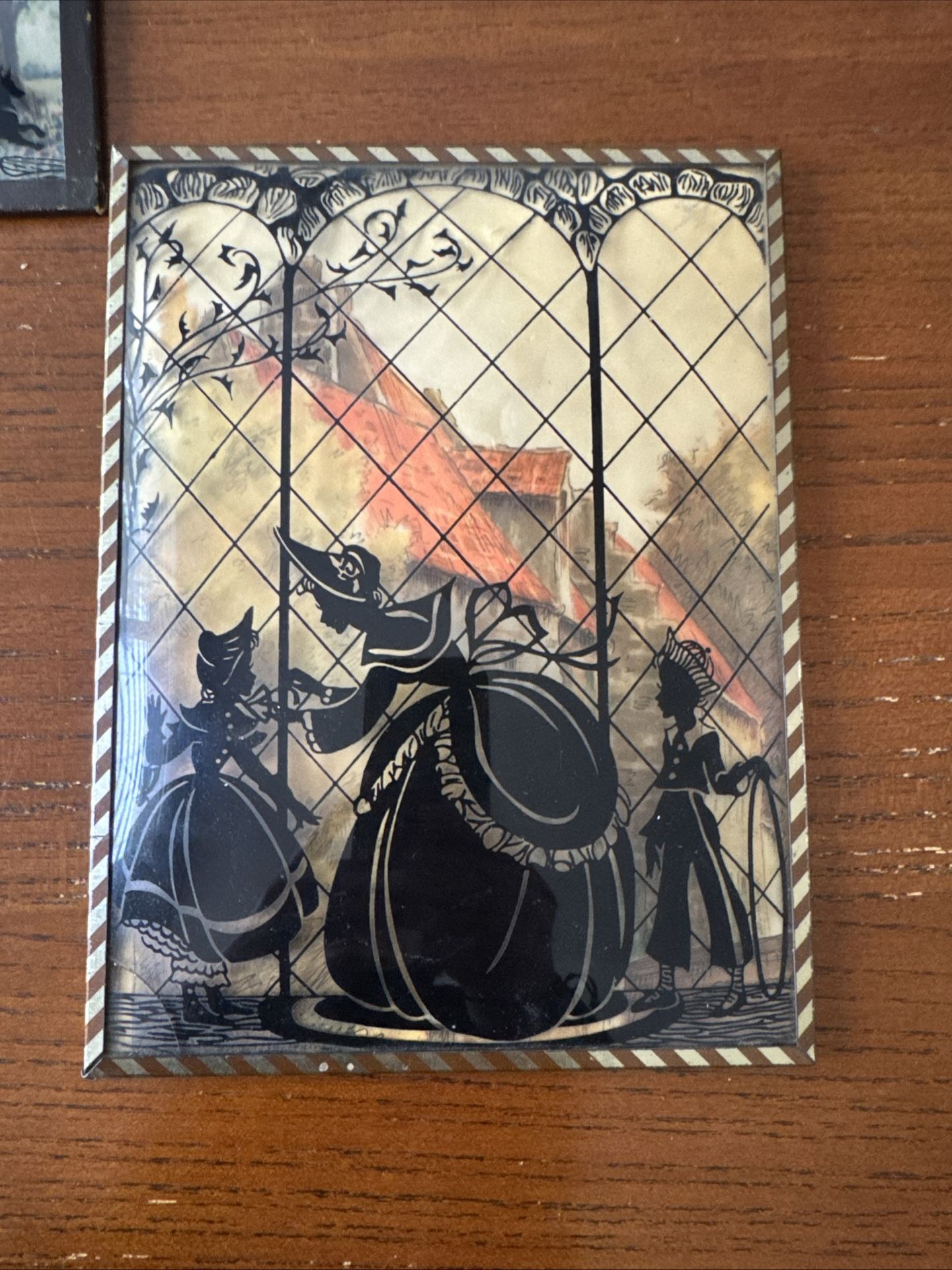 Vintage Convex Bubble Glass Reverse Painted Silhouette Pictures