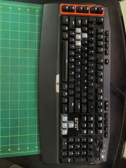 Logitech g710+ gaming keyboard