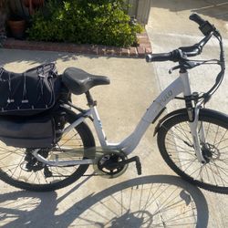 Bike Electric Populo 7 Speed Make Offer  Today